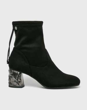 s. Oliver Női Magasszárú cipő fekete