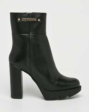 Love Moschino Női Magasszárú cipő fekete